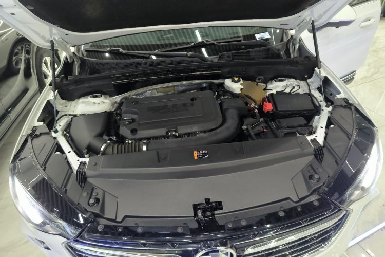 Used Buick Envision 2020 Encore S 652T Two-Wheel Drive Luxury Model Engine Bay
