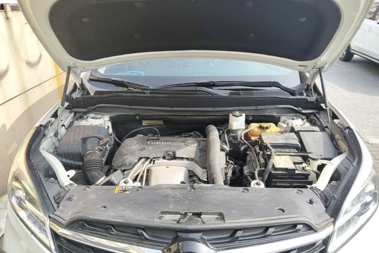 Used Buick Envision 2020 28T Four-Wheel Drive Elite Version Engine Bay