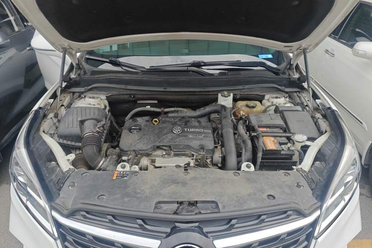 Used Buick Envision 2020 20T Two-Wheel Drive Leading Version Engine Bay