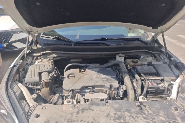 Used Buick Envision 2020 20T Two-Wheel Drive Elite Version Engine Bay