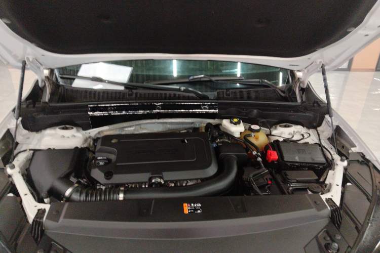 Used Buick Envision 2020 Encore GX S 652T Two-Wheel-Drive Limited-Edition S Sport Version Engine Bay