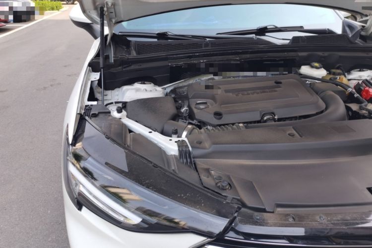 Used Buick Envision 2020 Onix S 652T Two-Wheel Drive Elite Model Engine Bay Right