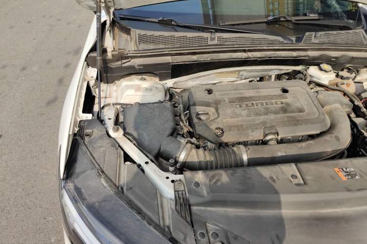 Used Buick Envision 2020 Encore GX S 652T Two-Wheel-Drive Limited-Edition S Sport Version Engine Bay Right
