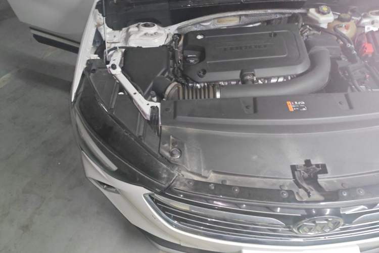 Used Buick Envision 2020 Encore S 652T Two-Wheel Drive Luxury Model Engine Bay Right