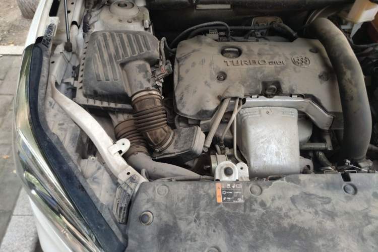 Used Buick Envision 2020 28T Four-Wheel Drive Elite Version Engine Bay Right