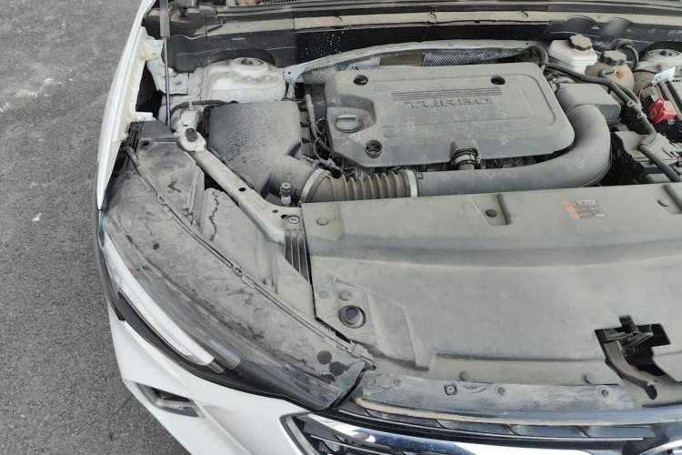 Used Buick Envision 2020 Encore S 652T Two-Wheel Drive Luxury Model Engine Bay Right