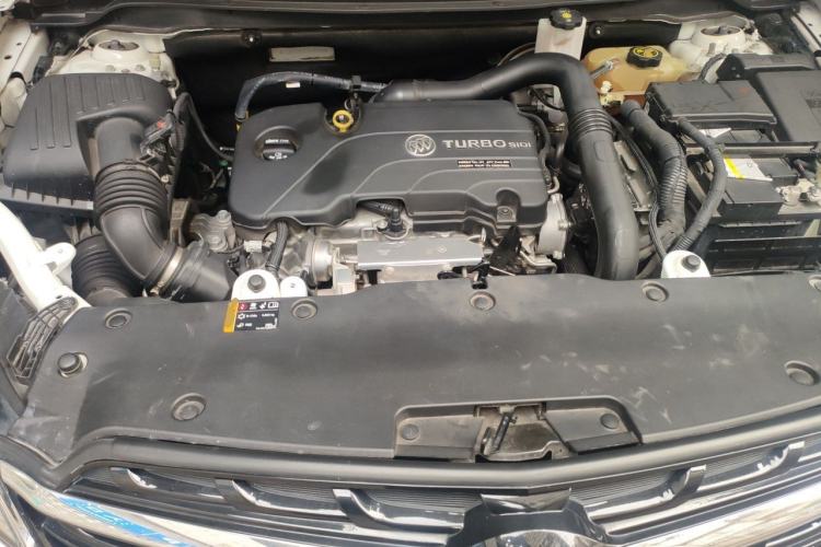 Used Buick Envision 2020 20T Two-Wheel Drive Elite Version Engine Bay