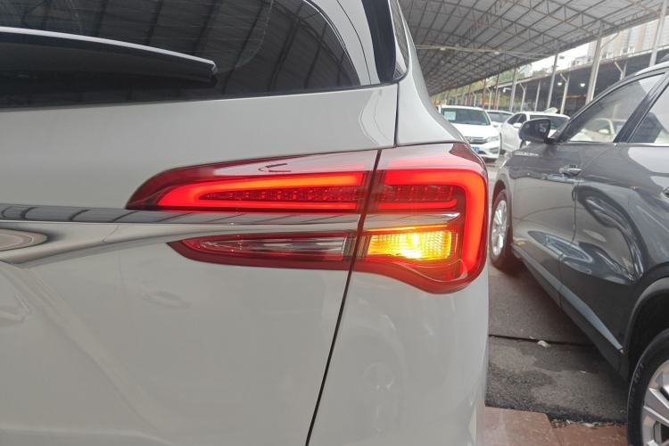 Used Buick Envision 2020 20T Two-Wheel Drive Leading Version Exterior 3