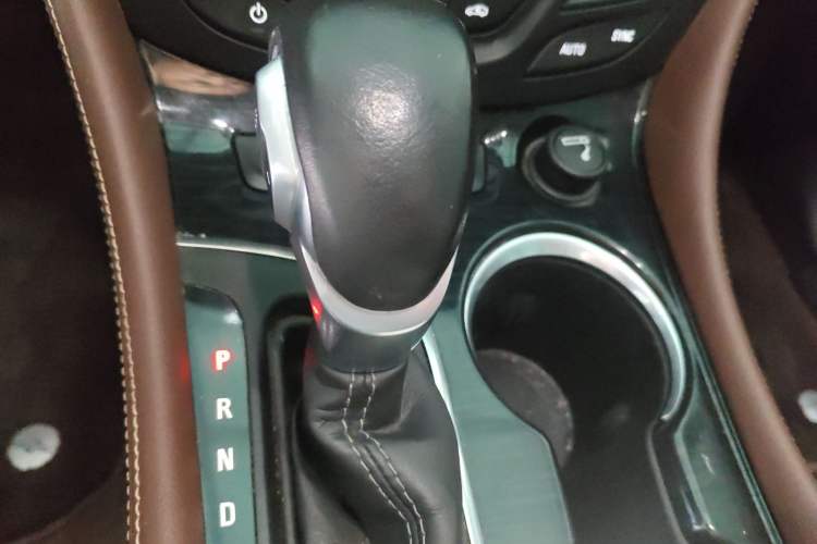 Used Buick Envision 2020 28T Four-Wheel Drive Elite Version Gear Lever