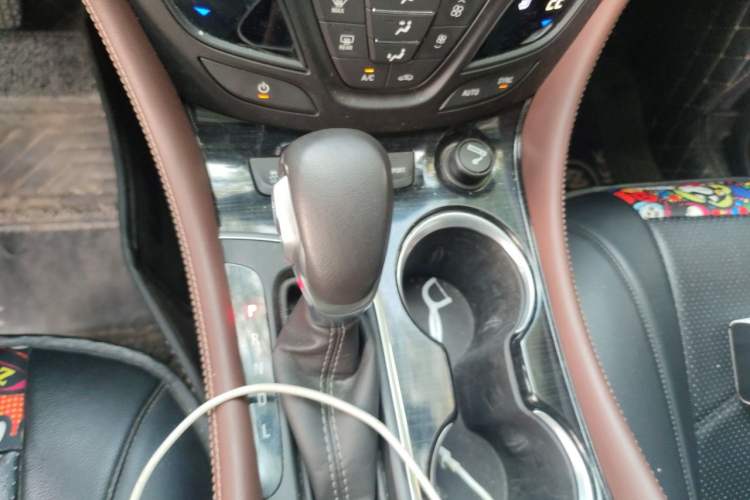 Used Buick Envision 2020 28T Four-Wheel Drive Elite Version Gear Lever