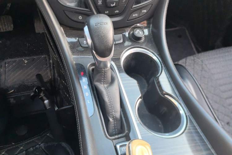 Used Buick Envision 2020 20T Two-Wheel Drive Leading Version Gear Lever