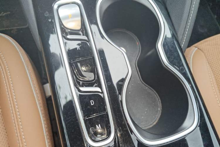 Used Buick Envision 2020 Encore S 652T Two-Wheel Drive Luxury Model Gear Lever