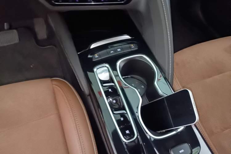 Used Buick Envision 2020 Encore S 652T Two-Wheel Drive Luxury Model Gear Lever