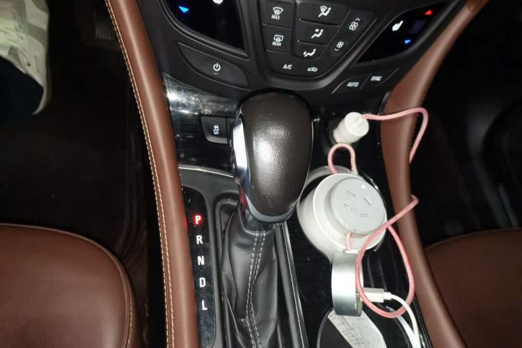Used Buick Envision 2020 28T Four-Wheel Drive Elite Version Gear Lever