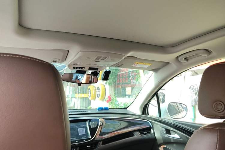 Used Buick Envision 2020 28T Four-Wheel Drive Elite Version Headliner