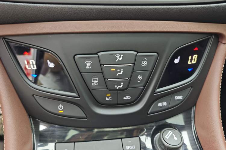 Used Buick Envision 2020 28T Four-Wheel Drive Elite Version Interior 6