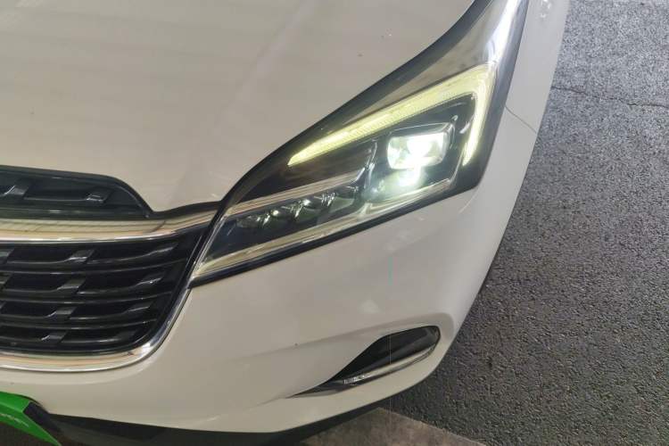 Used Buick Envision 2020 20T Two-Wheel Drive Leading Version Left Front Headlight
