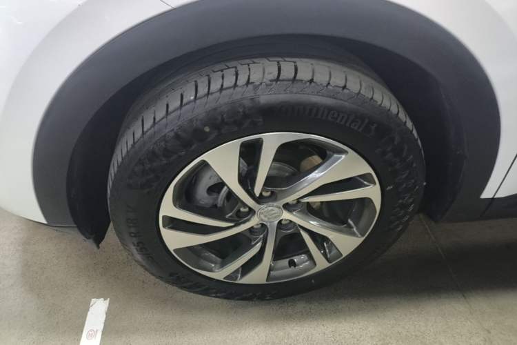 Used Buick Envision 2020 Encore S 652T Four-Wheel Drive Luxury Model Left Front Wheel Hub