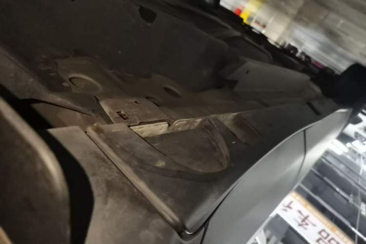 Used Buick Envision 2020 28T Four-Wheel Drive Elite Version Left Side Sill