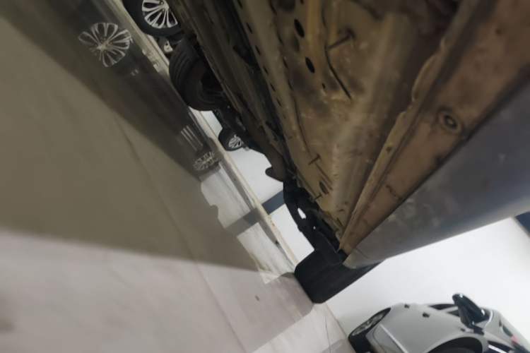 Used Buick Envision 2020 Onix S 652T Two-Wheel Drive Elite Model Left Side Sill