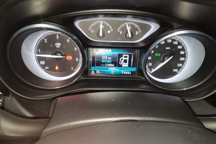 Used Buick Envision 2020 28T Four-Wheel Drive Elite Version Odometer Close Up