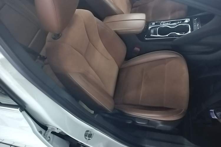 Used Buick Envision 2020 Encore S 652T Two-Wheel Drive Luxury Model Right Front Seat
