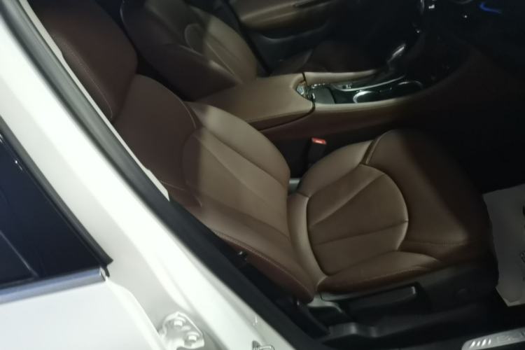Used Buick Envision 2020 28T Four-Wheel Drive Elite Version Right Front Seat
