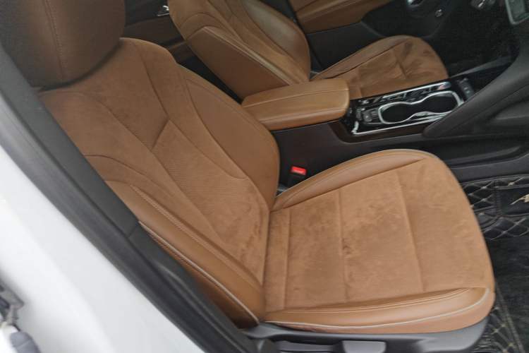 Used Buick Envision 2020 Encore S 652T Two-Wheel Drive Luxury Model Right Front Seat