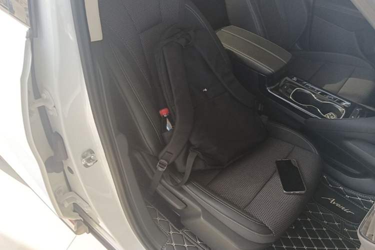 Used Buick Envision 2020 Onix S 652T Two-Wheel Drive Elite Model Right Front Seat