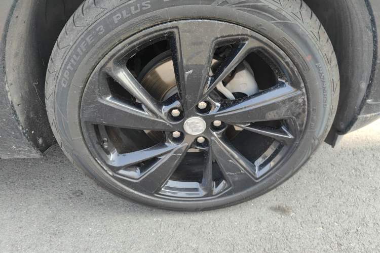 Used Buick Envision 2020 Encore GX S 652T Two-Wheel-Drive Limited-Edition S Sport Version Right Front Wheel Hub