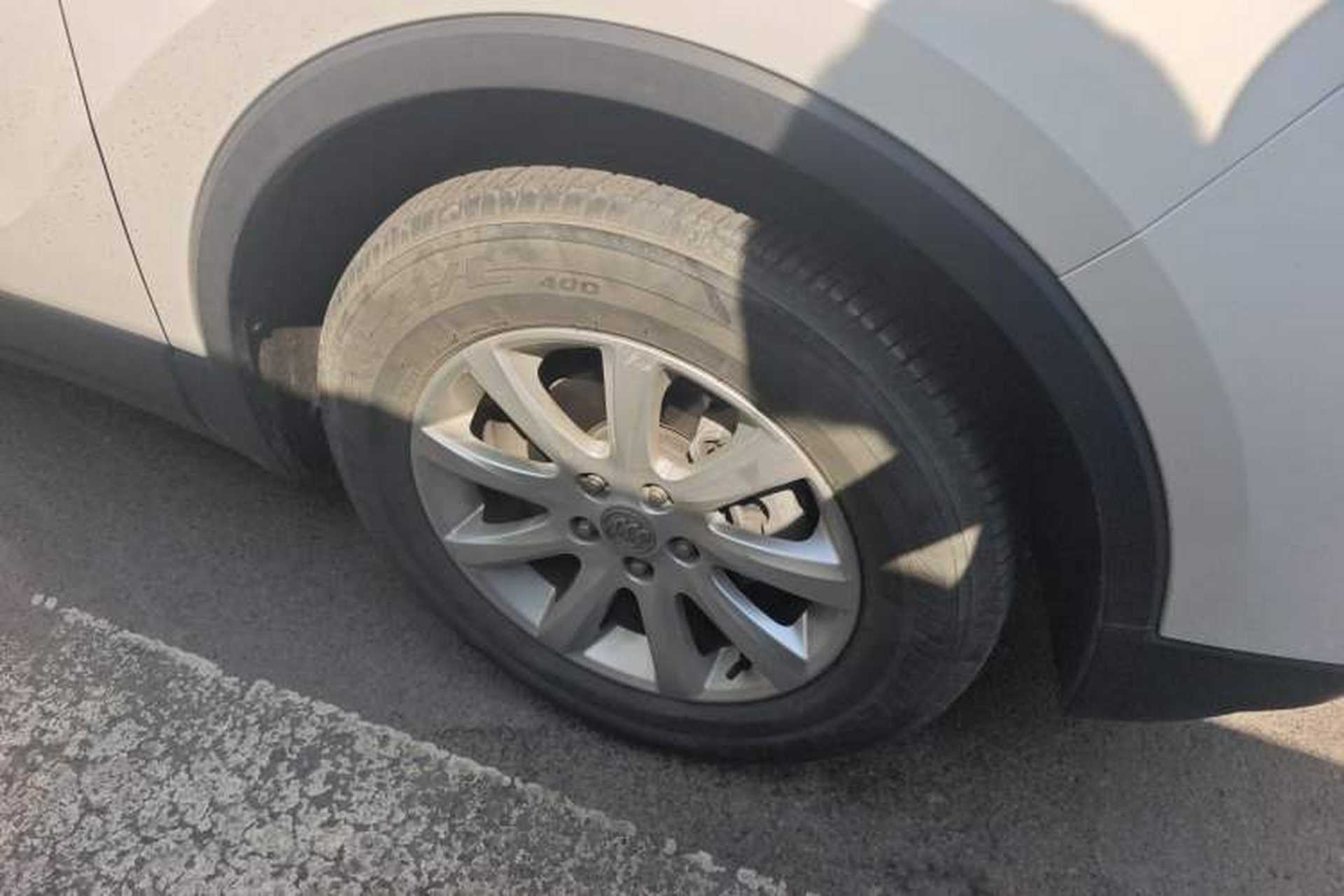 Used Buick Envision 2020 20T Two-Wheel Drive Elite Version Right Front Wheel Hub