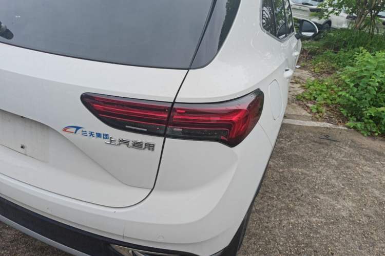 Used Buick Envision 2020 Encore S 652T Two-Wheel Drive Luxury Model Right Rear Taillight