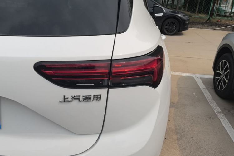 Used Buick Envision 2020 Onix S 652T Two-Wheel Drive Elite Model Right Rear Taillight