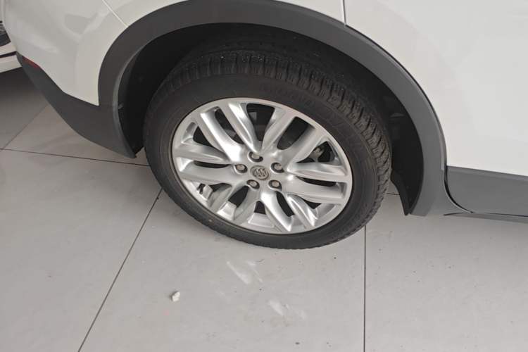 Used Buick Envision 2020 28T Four-Wheel Drive Elite Version Right Rear Wheel Hub