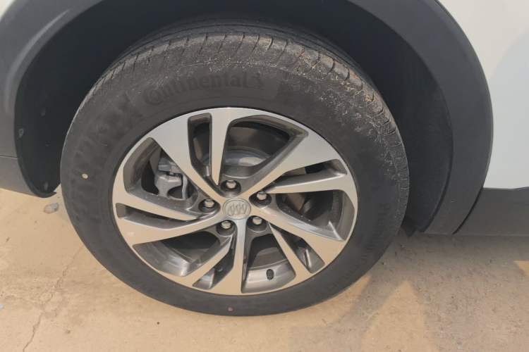 Used Buick Envision 2020 Onix S 652T Two-Wheel Drive Elite Model Right Rear Wheel Hub