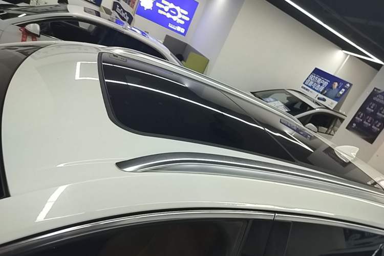 Used Buick Envision 2020 Encore S 652T Two-Wheel Drive Luxury Model Roof