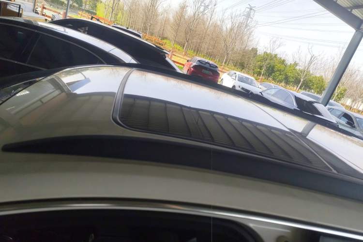 Used Buick Envision 2020 20T Two-Wheel Drive Leading Version Roof