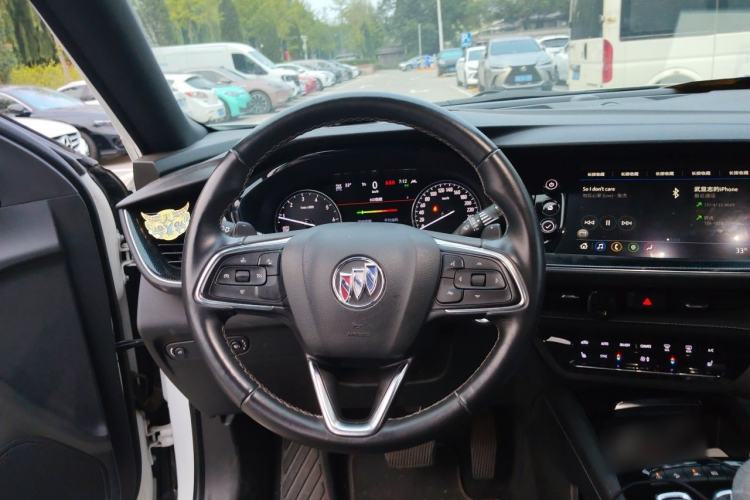 Used Buick Envision 2020 Encore S 652T Four-Wheel Drive Luxury Model Steering Wheel