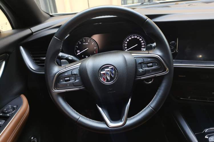 Used Buick Envision 2020 Encore S 652T Four-Wheel Drive Luxury Model Steering Wheel