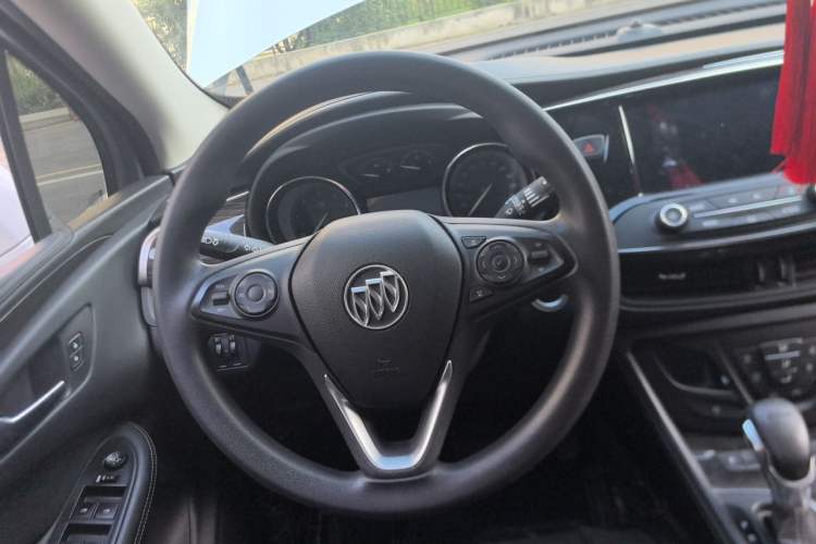 Used Buick Envision 2020 20T Two-Wheel Drive Leading Version Steering Wheel