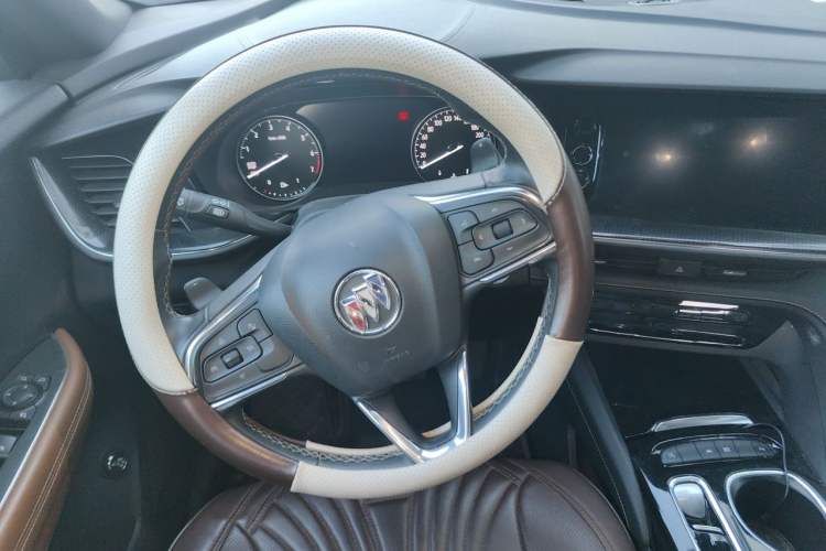 Used Buick Envision 2020 Encore S 652T Two-Wheel Drive Luxury Model Steering Wheel