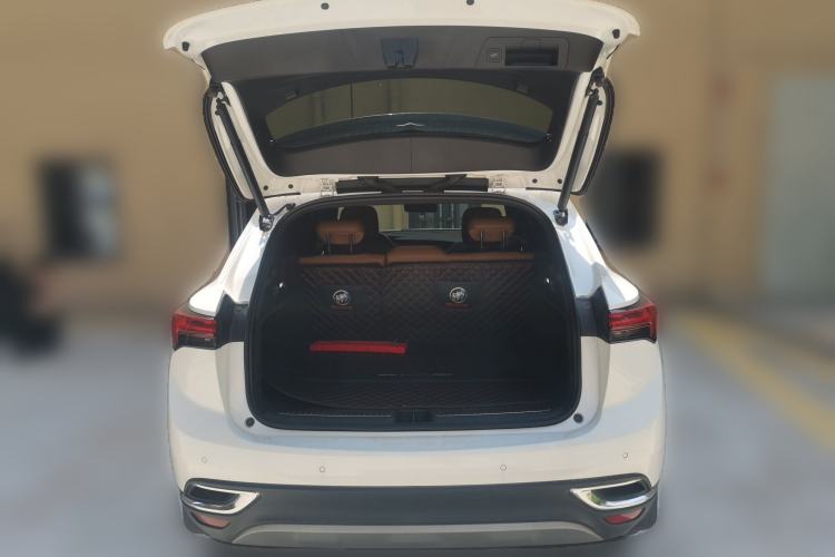Used Buick Envision 2020 Encore S 652T Four-Wheel Drive Luxury Model Trunk