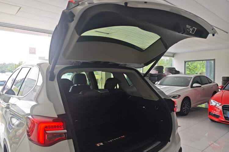 Used Buick Envision 2020 28T Four-Wheel Drive Elite Version Trunk
