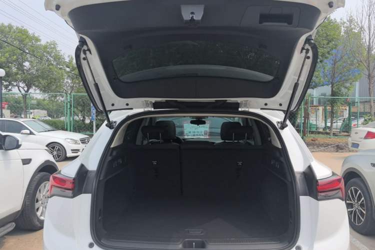 Used Buick Envision 2020 Onix S 652T Two-Wheel Drive Elite Model Trunk