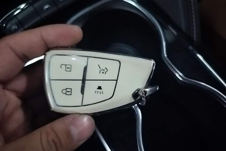 Used Buick Envision 2020 Encore S 652T Two-Wheel Drive Luxury Model Vehicle Key