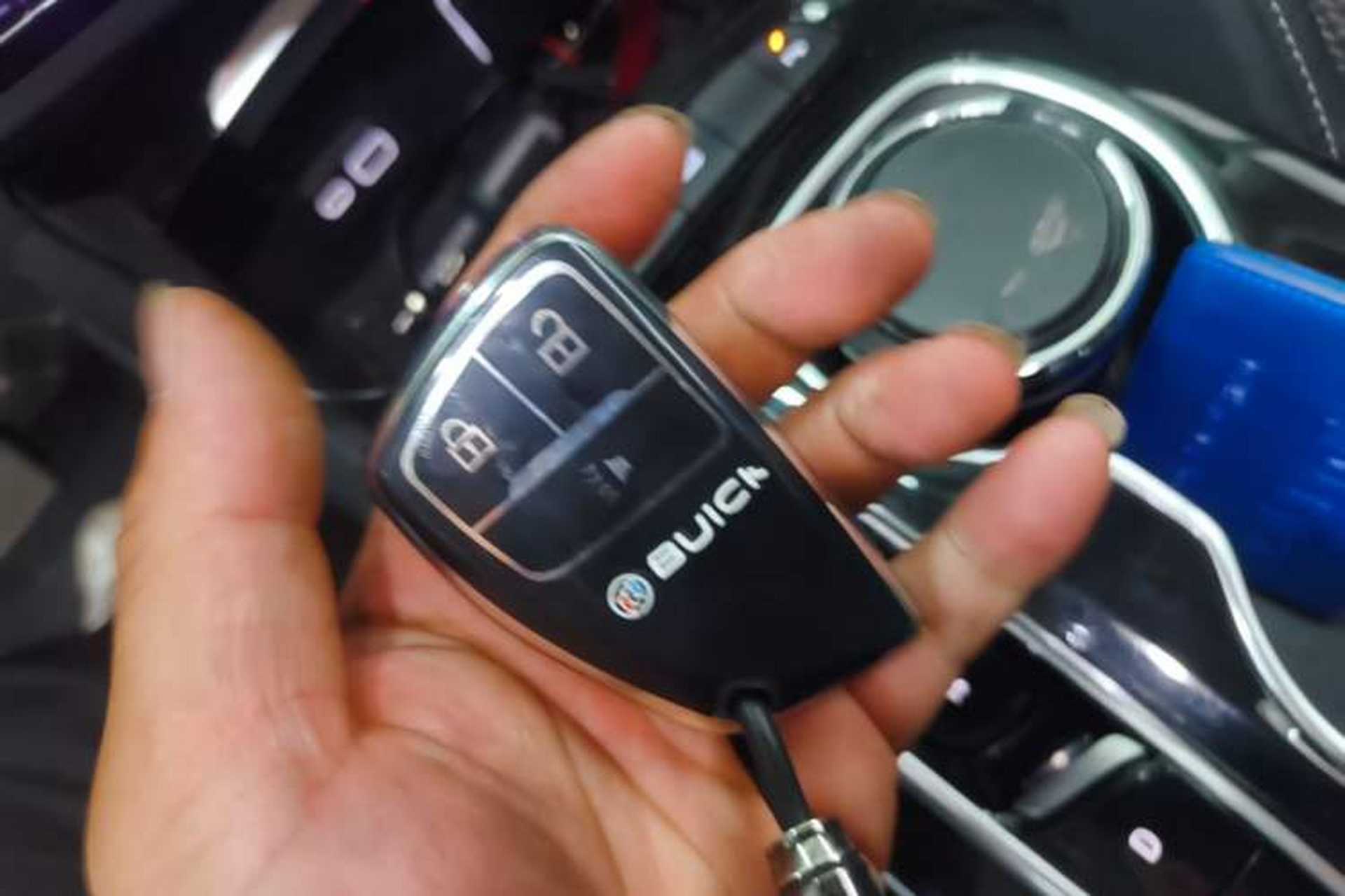 Used Buick Envision 2020 Onix S 652T Two-Wheel Drive Elite Model Vehicle Key