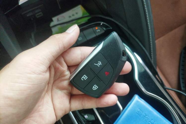 Used Buick Envision 2020 Encore S 652T Two-Wheel Drive Luxury Model Vehicle Key