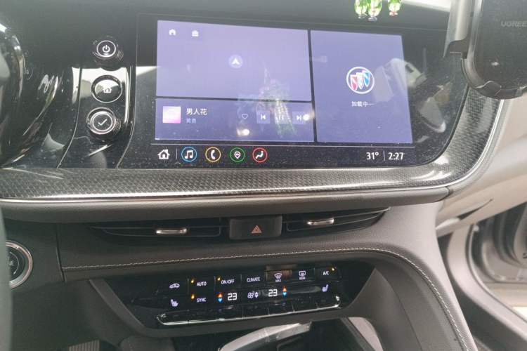 Used Buick Envision 2021 Encore Plus 652T Five-Seat Luxury Model Audio And AC Panel