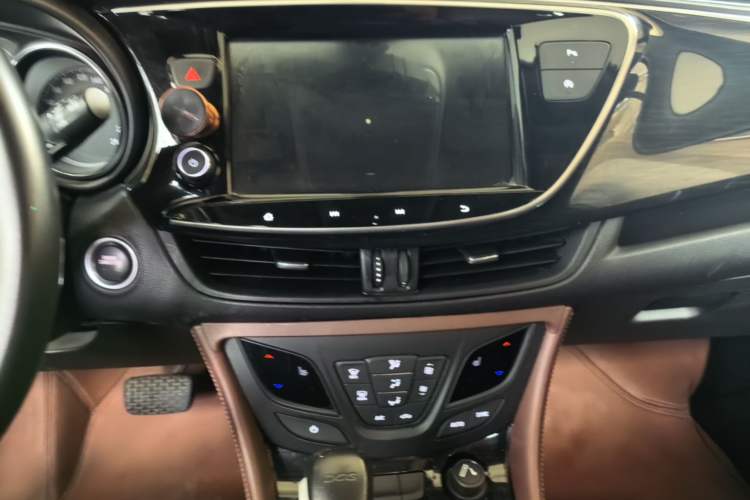 Used Buick Envision 2021 532T Two-Wheel-Drive Elite Version Audio And AC Panel