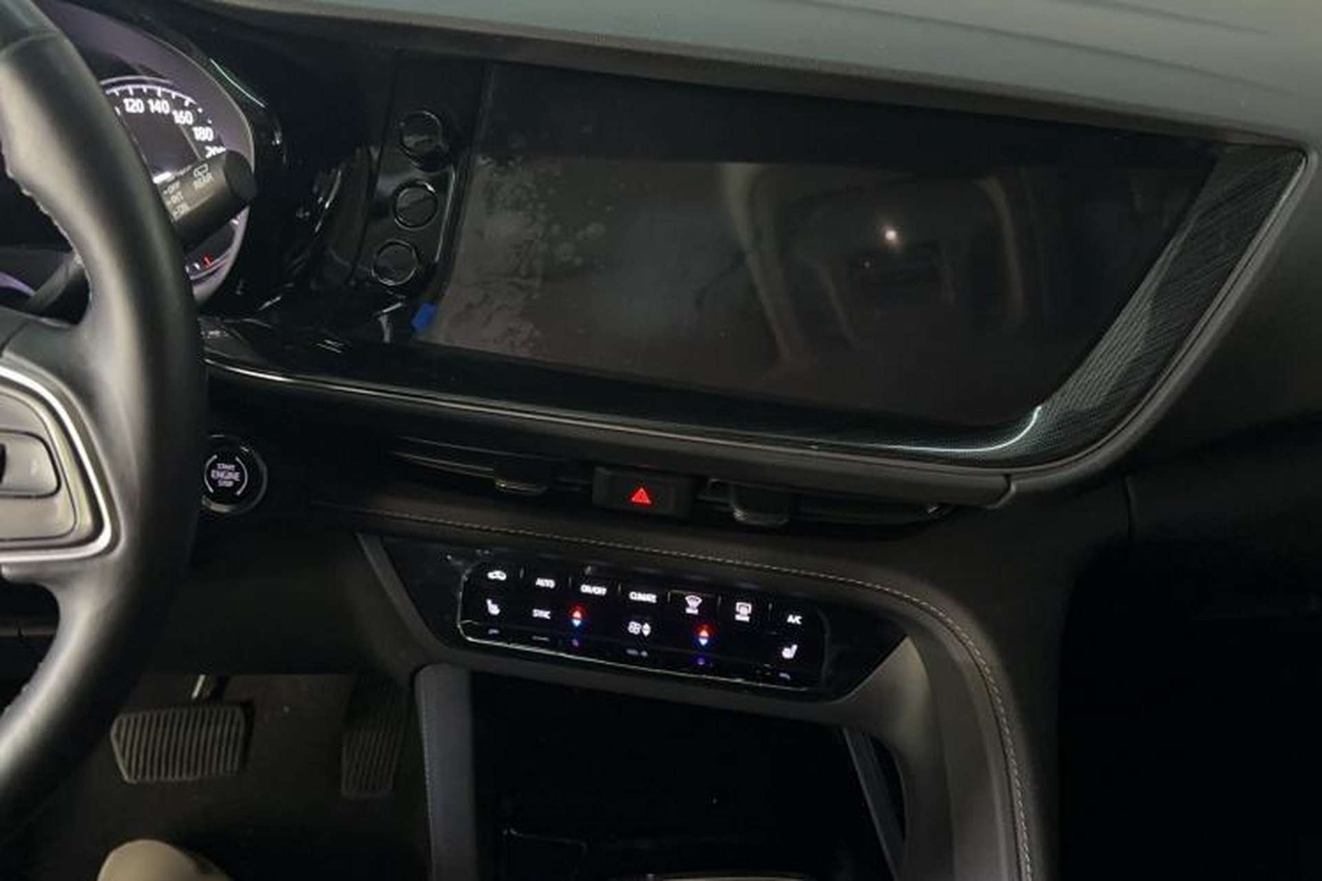 Used Buick Envision 2021 Encore Plus 652T Five-Seat Luxury Model Audio And AC Panel